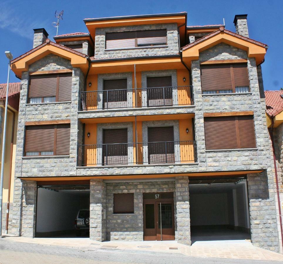 Los Casares Riano  Exterior photo